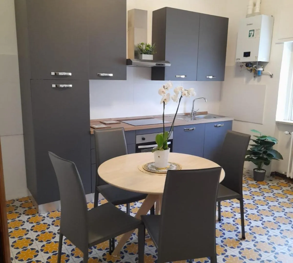 Apartment L'Appartamento Di Cesate Comodo Per Centro Milano Italy